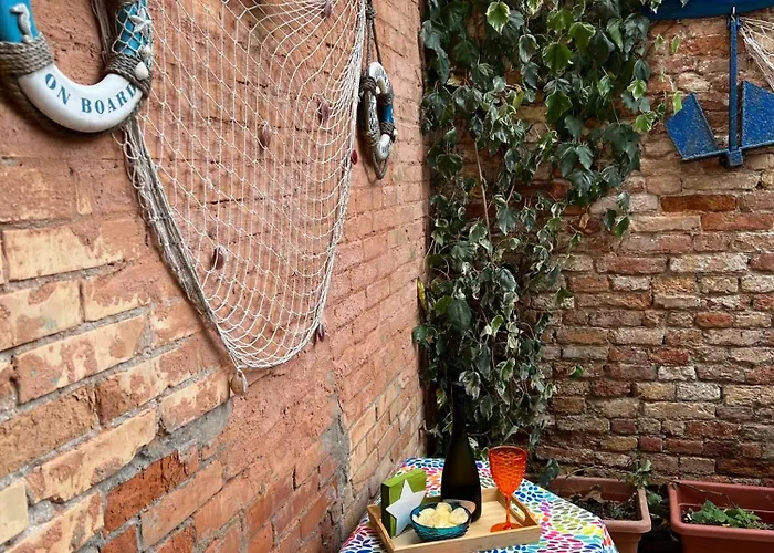 Apartament Ca' Rioba - Patio Privato E Vista Canale A Cannaregio Wenecja