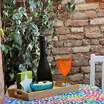Ca' Rioba - Patio Privato E Vista Canale A Cannaregio * 베니스