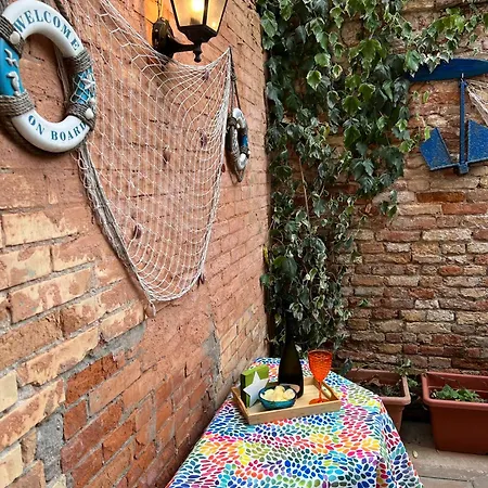 Lejlighed Ca' Rioba - Patio Privato E Vista Canale A Cannaregio Venedig